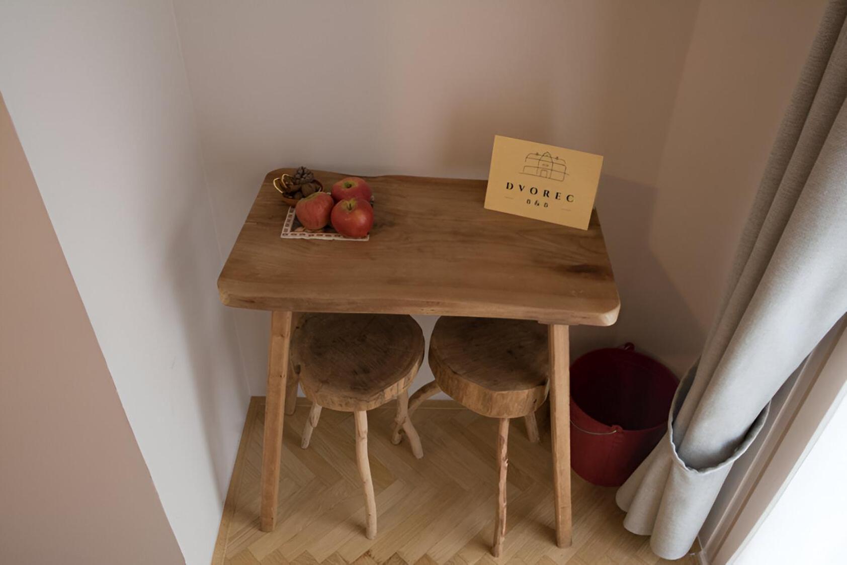 Bed & Breakfast Dvorec Petrovce Ngoại thất bức ảnh
