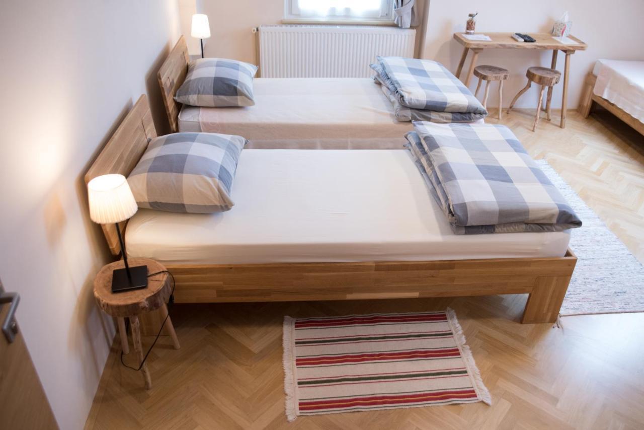 Bed & Breakfast Dvorec Petrovce Ngoại thất bức ảnh